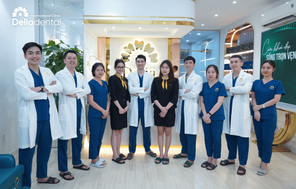 Experienced dentists at Delia dental clinic