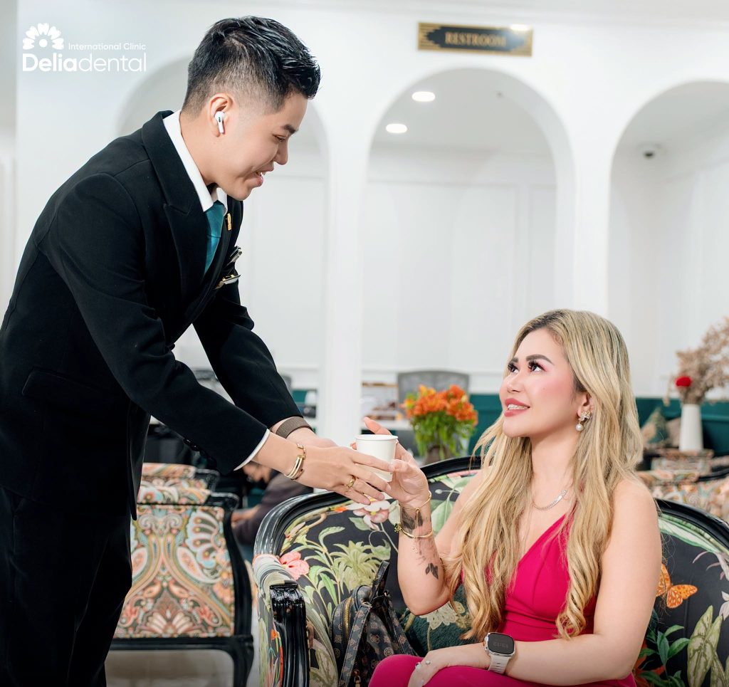Delia Dental Clinic greet their customer