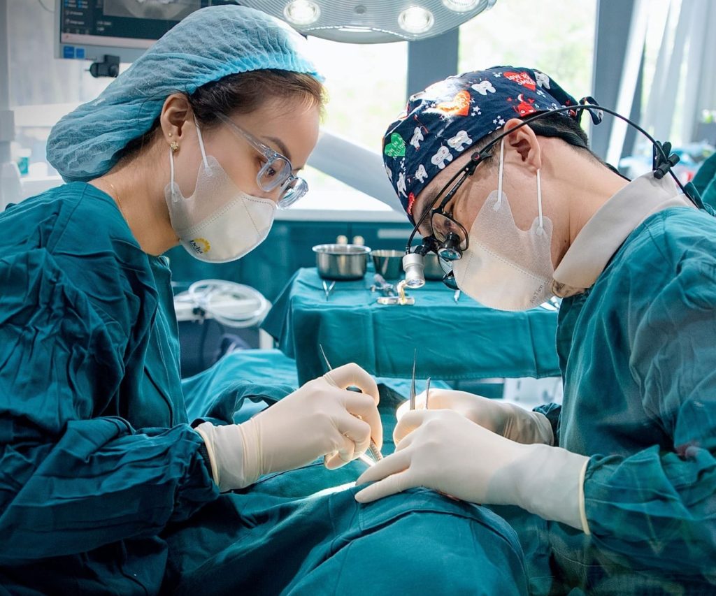 How Do You Know If Your Vietnam Dentist Is a Specialist or a General Dentist?