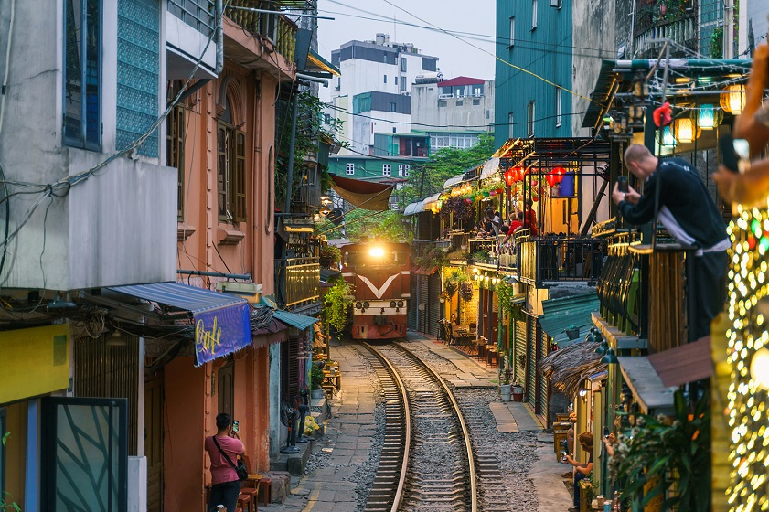Hanoi Old Quarter Guide: Dental Gap Day Guide